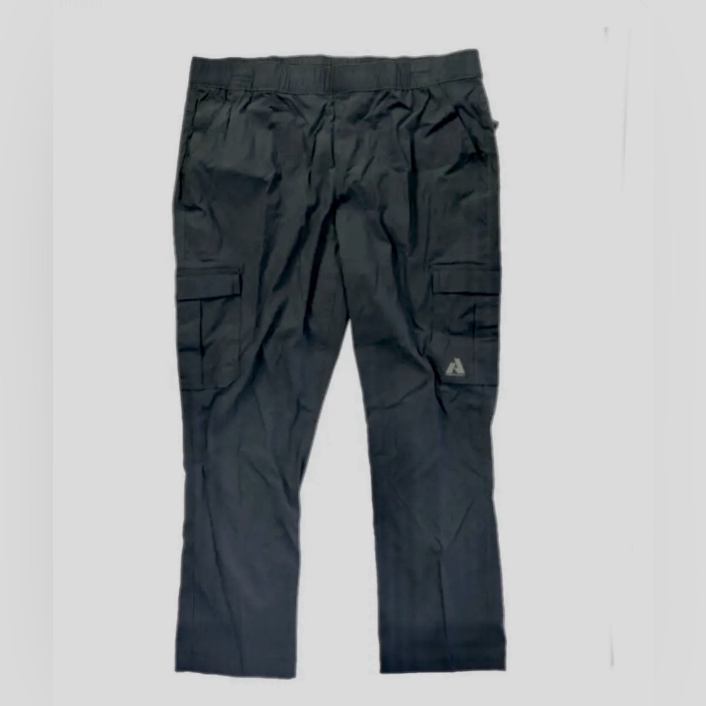 EUC- Eddie Bauer ‘First Ascent’ Pull-on Ripstop Cargo Ankle Pant